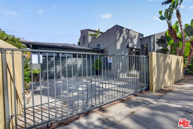 1727 Delaware Avenue, Santa Monica, CA 90404