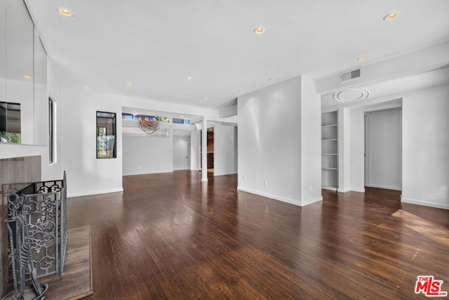 1727 Delaware Avenue, Santa Monica, CA 90404