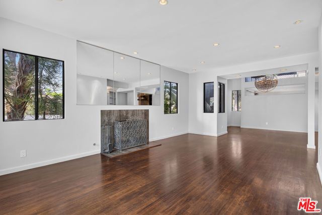 1727 Delaware Avenue, Santa Monica, CA 90404
