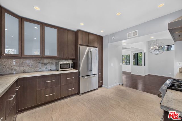 1727 Delaware Avenue, Santa Monica, CA 90404
