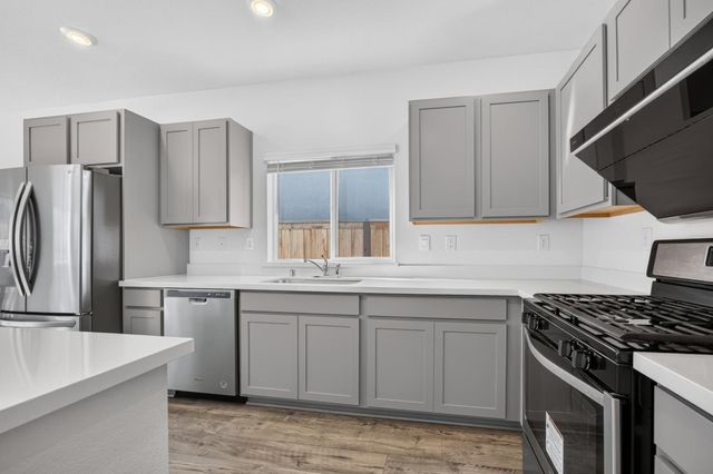 655 Jefferson St, Lincoln, CA 95648