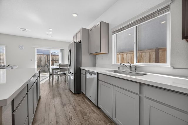 655 Jefferson St, Lincoln, CA 95648