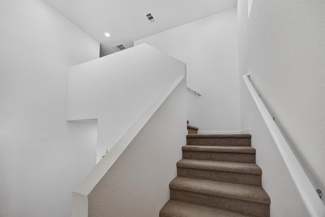 655 Jefferson St, Lincoln, CA 95648