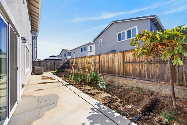 655 Jefferson St, Lincoln, CA 95648