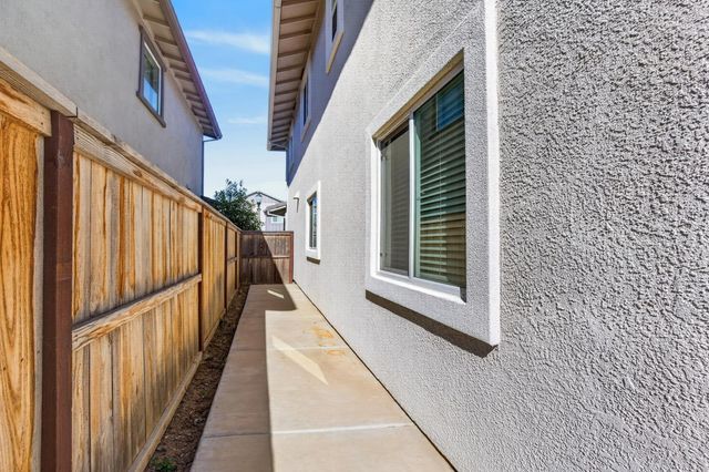 655 Jefferson St, Lincoln, CA 95648