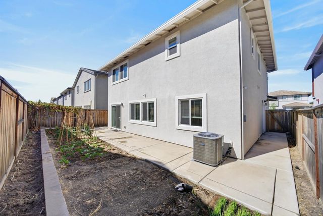 655 Jefferson St, Lincoln, CA 95648