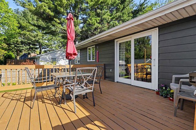 5225 Lands End Drive, Cooper Twp, MI 49009