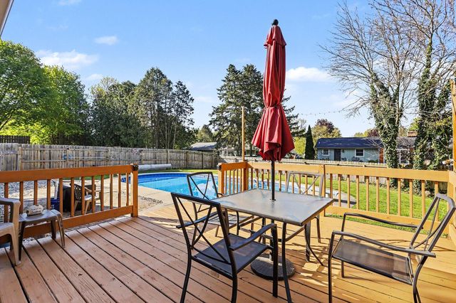 5225 Lands End Drive, Cooper Twp, MI 49009