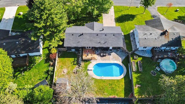 5225 Lands End Drive, Cooper Twp, MI 49009