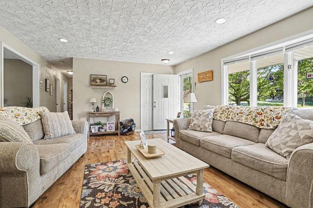 5225 Lands End Drive, Cooper Twp, MI 49009