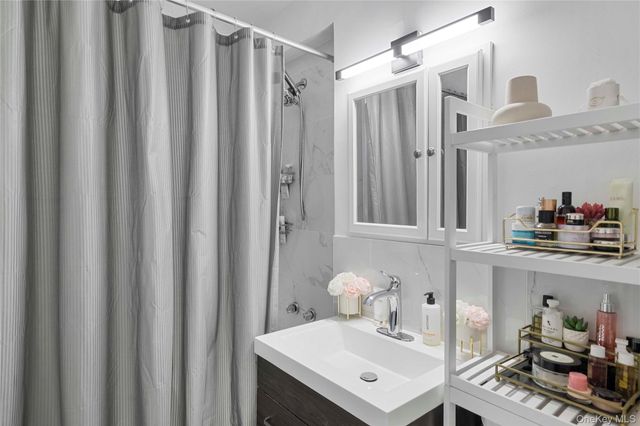 1020 Grand Concourse 6M, Bronx, NY 10451