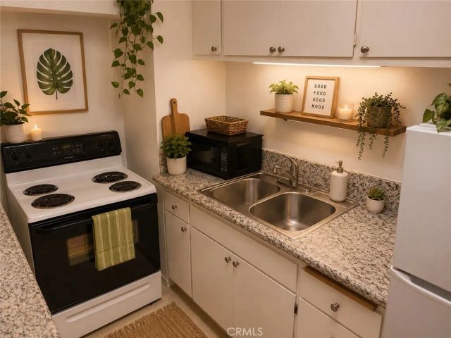 5585 E Pacific Coast HWY 125, Long Beach, CA 90804