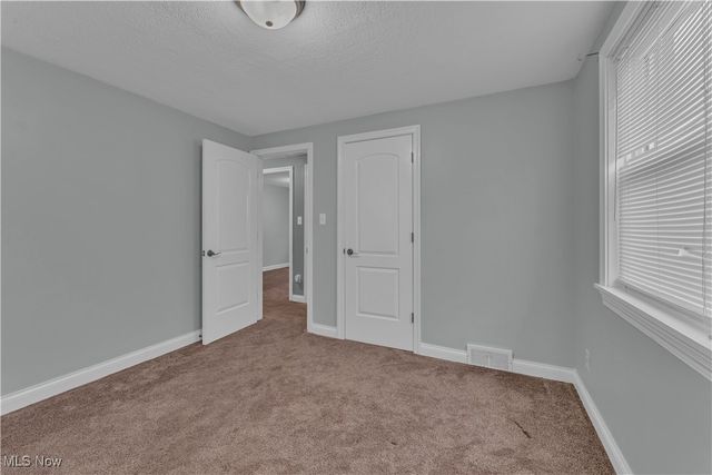 627 Poland Avenue, Struthers, OH 44471