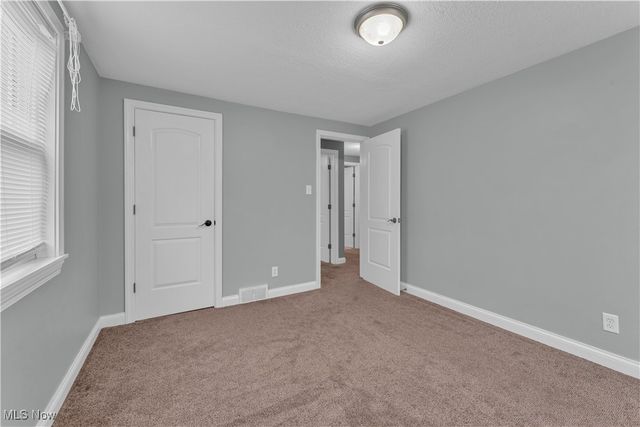 627 Poland Avenue, Struthers, OH 44471