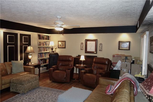 2905 Broadmoor Drive, Bryan, TX 77802