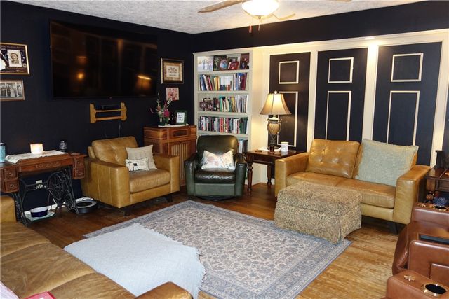 2905 Broadmoor Drive, Bryan, TX 77802