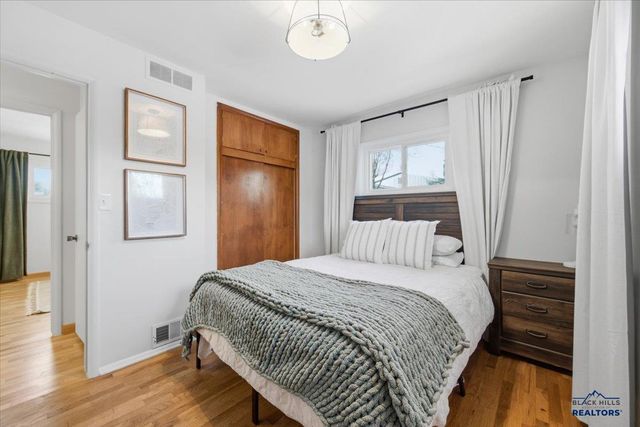 2322 LOCKWOOD DR, Rapid City, SD 57702