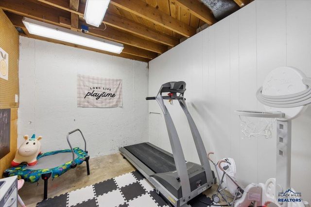 2322 LOCKWOOD DR, Rapid City, SD 57702