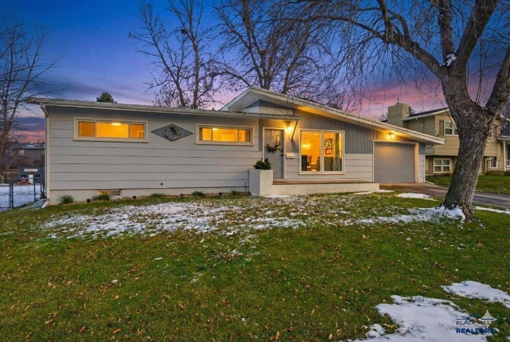 2322 LOCKWOOD DR, Rapid City, SD 57702