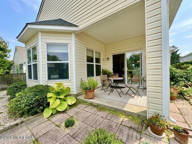 57 Summerhill Drive, Manahawkin, NJ 08050