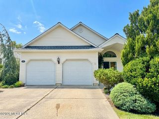 57 Summerhill Drive, Manahawkin, NJ 08050