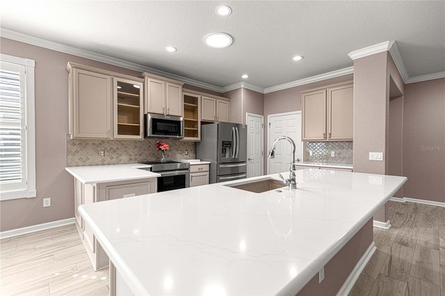 9256 SW 66TH LOOP, Ocala, FL 34481