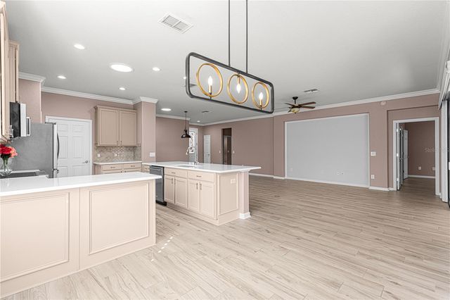 9256 SW 66TH LOOP, Ocala, FL 34481