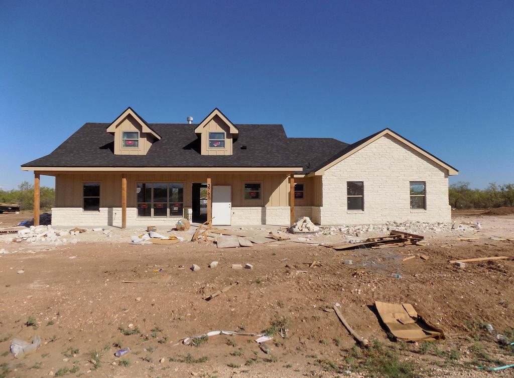 Image 2 of property listing at 3761 Wildebeest Way, San Angelo, TX 76901