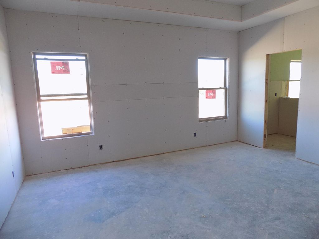 Image 7 of property listing at 3761 Wildebeest Way, San Angelo, TX 76901