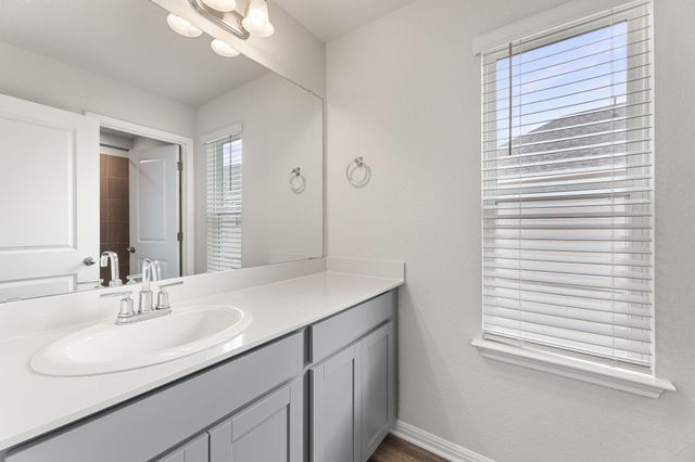 354 Lost Mine Peak LN, Dripping Springs, TX 78620