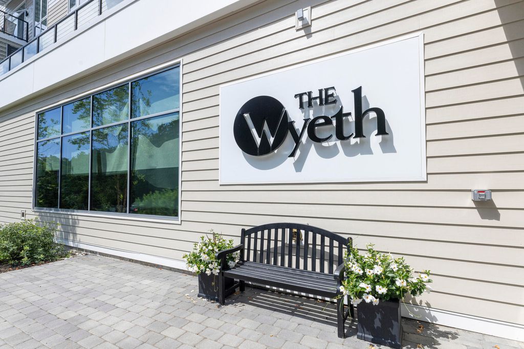 267 US Route 1 PH 509, Falmouth, ME 04105 — photo 2