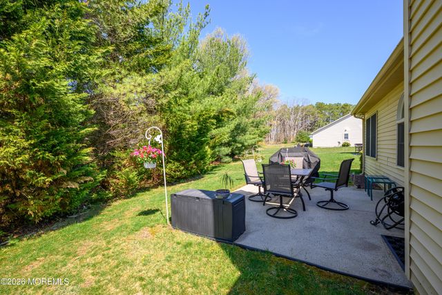 2324 N Chanticleer Court, Toms River, NJ 08755