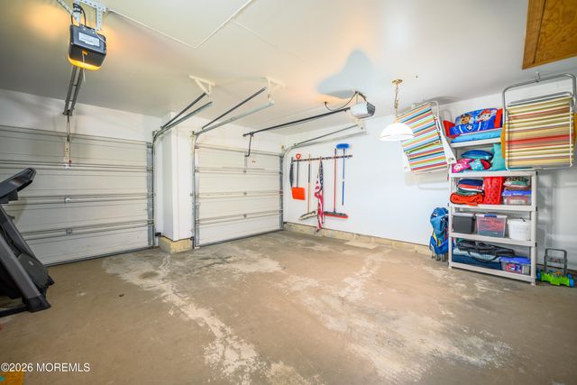 2324 N Chanticleer Court, Toms River, NJ 08755