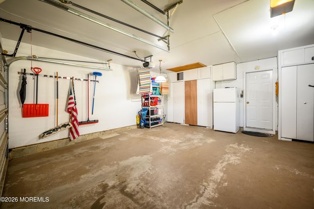 2324 N Chanticleer Court, Toms River, NJ 08755