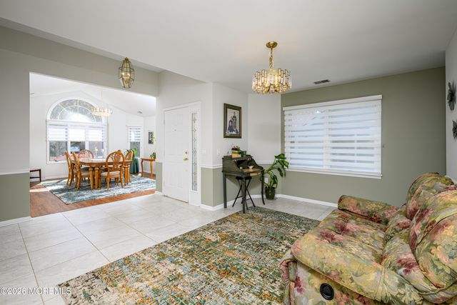 2324 N Chanticleer Court, Toms River, NJ 08755