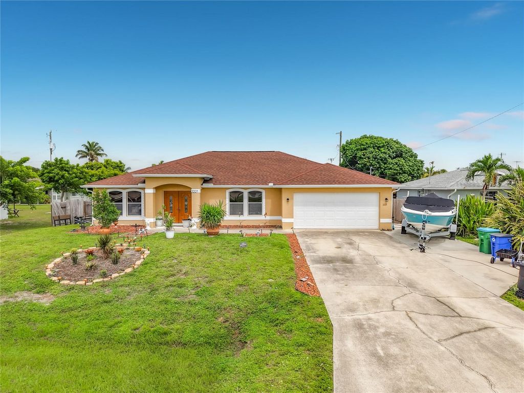 2221 SW 3RD AVENUE, Cape Coral, FL 33991