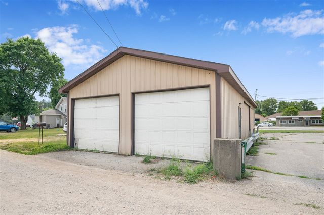 203 S 3rd Avenue, Big Rapids, MI 49307