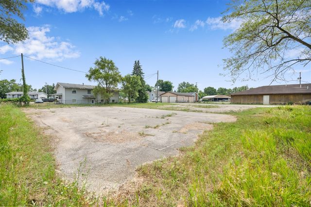 203 S 3rd Avenue, Big Rapids, MI 49307