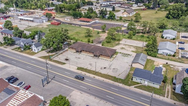 203 S 3rd Avenue, Big Rapids, MI 49307