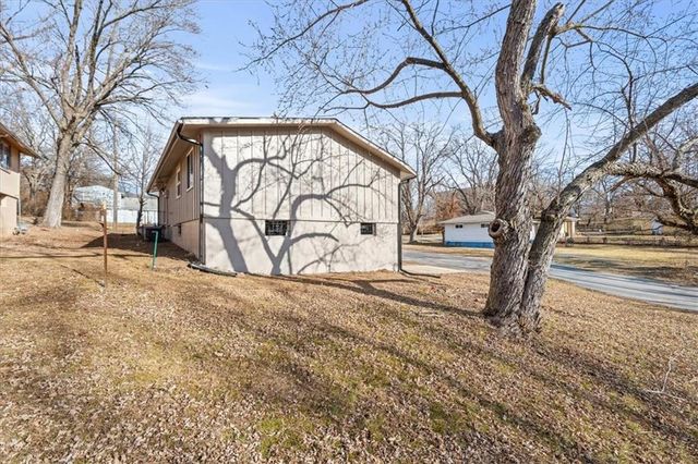 4027 E 45th Street, Kansas City, MO 64130