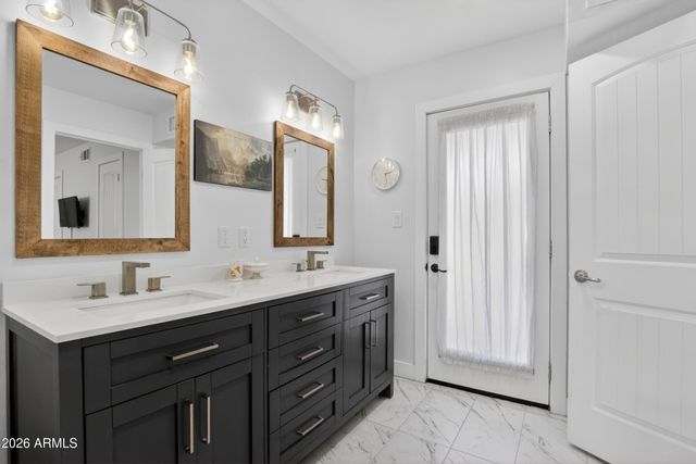 418 W JASPER Drive W, Chandler, AZ 85225