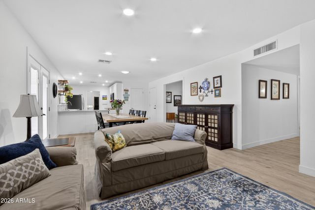 418 W JASPER Drive W, Chandler, AZ 85225