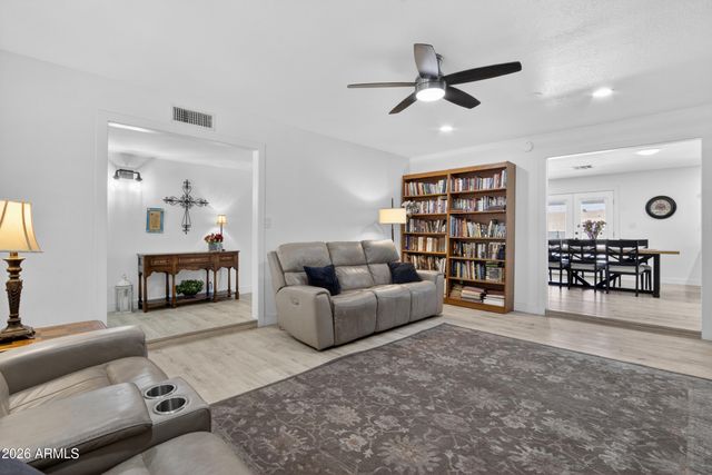 418 W JASPER Drive W, Chandler, AZ 85225