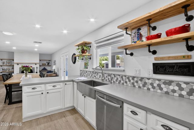 418 W JASPER Drive W, Chandler, AZ 85225