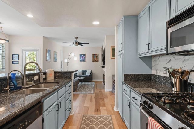 13039 Evening Creek Dr S 36, San Diego, CA 92128