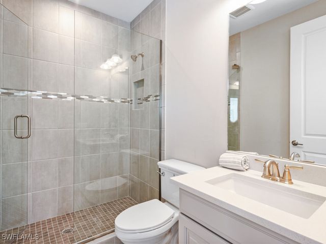 3417 Wellfleet LN, Naples, FL 34114