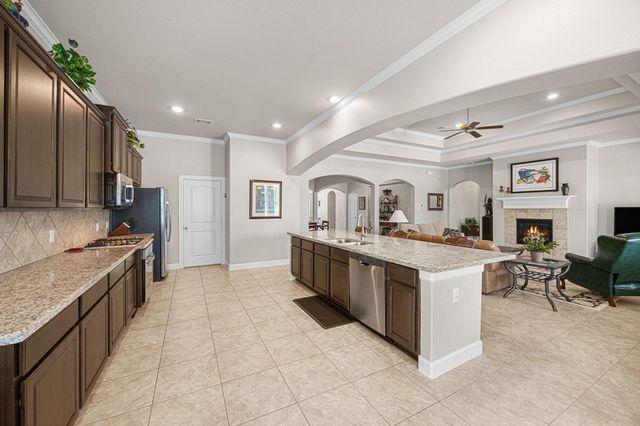 90 Rivercove Lane, Richmond, TX 77406