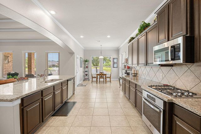 90 Rivercove Lane, Richmond, TX 77406