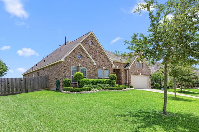90 Rivercove Lane, Richmond, TX 77406