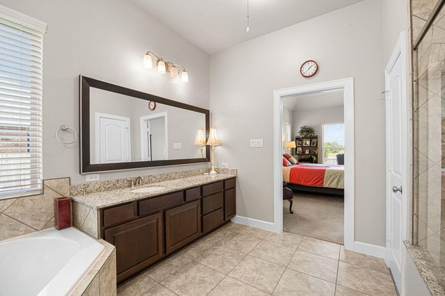 90 Rivercove Lane, Richmond, TX 77406